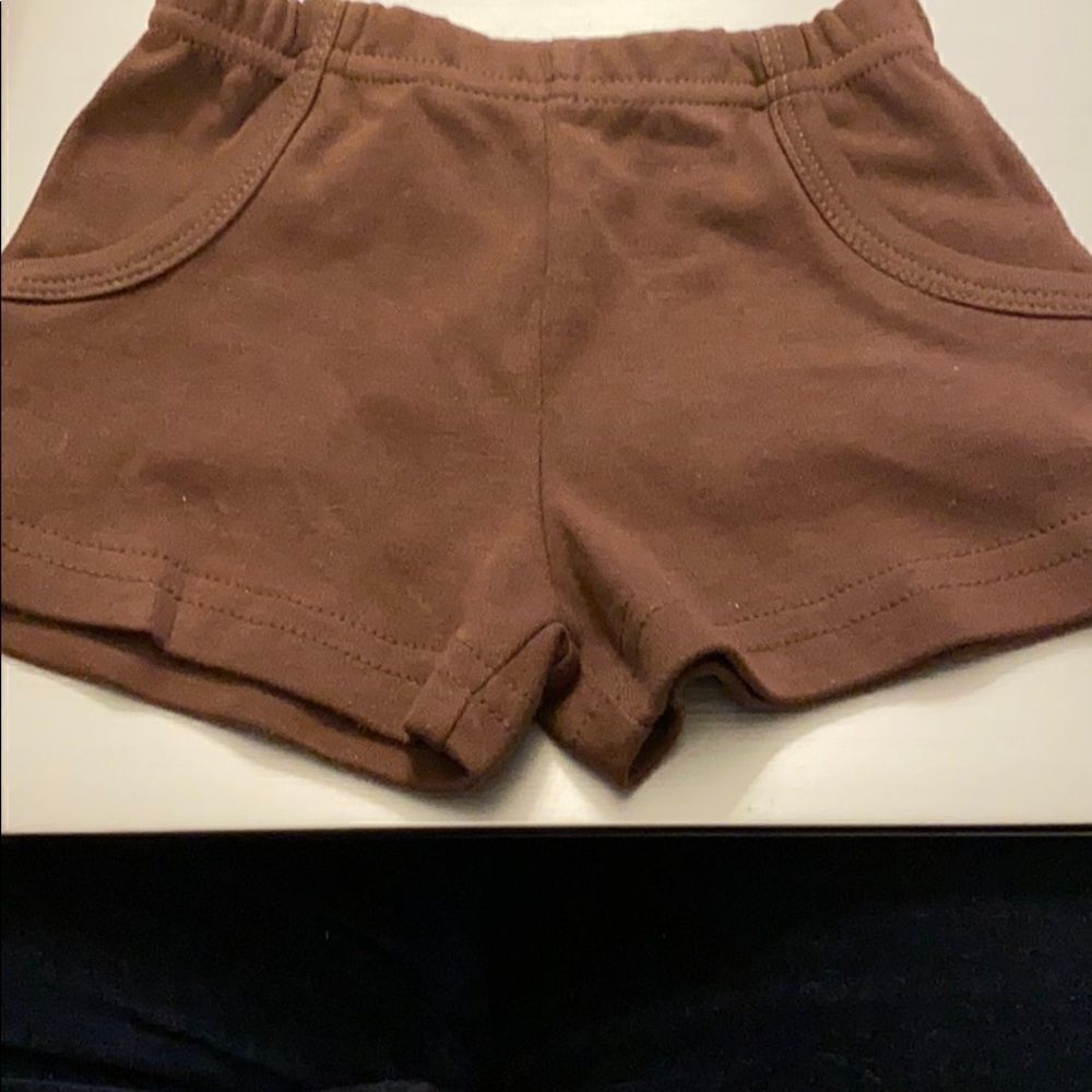 Cute Little L’ovedbaby Brown Shorts 6-12 months